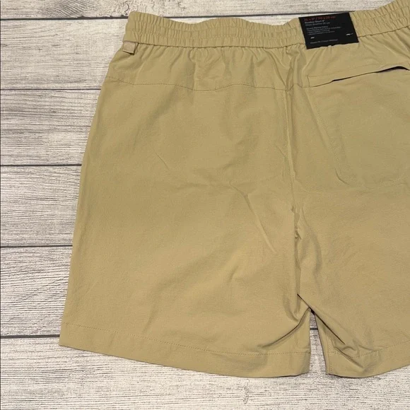🍋Men’s Lululemon Bowline Short 8” Size XL trench M7ARQS🍋